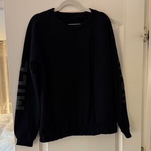 lululemon athletica women’s black Crewneck Sweater size M